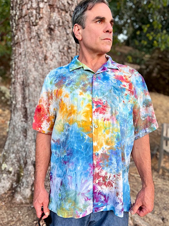 Tie Dye Short Sleeve Men's Button Down Shirt - Rainbow Silk Bloom - Large